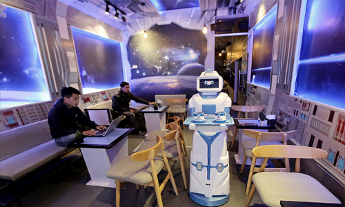 nhà hàng robot Nhật Bản 